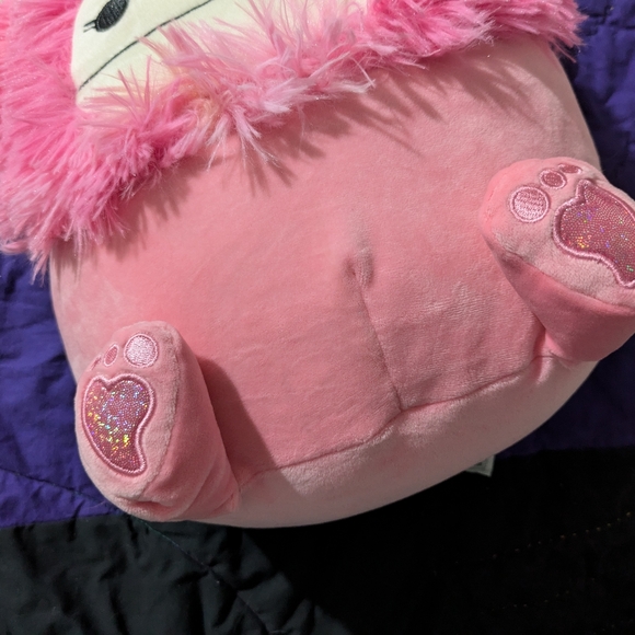 Valentine bigfoot with headband Squishmallow 12in - Picture 6 of 6